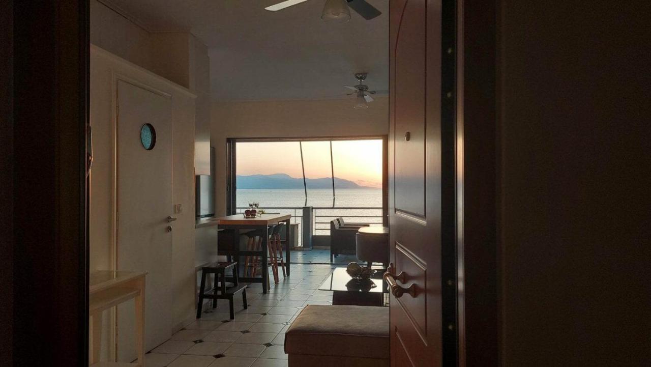 Апартаменти Loutraki Bay Екстер'єр фото